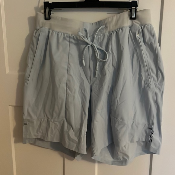 Lululemon shorts - Picture 1 of 3